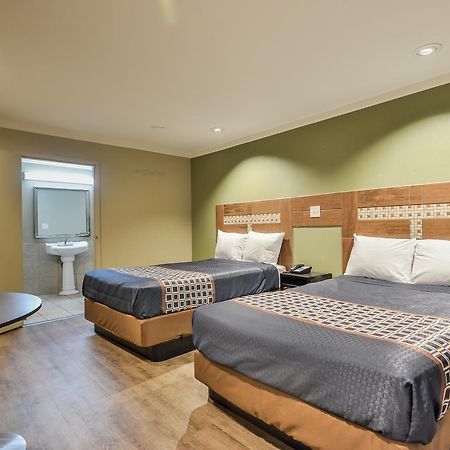 Budgetel Inn And Suites Ралей Екстериор снимка