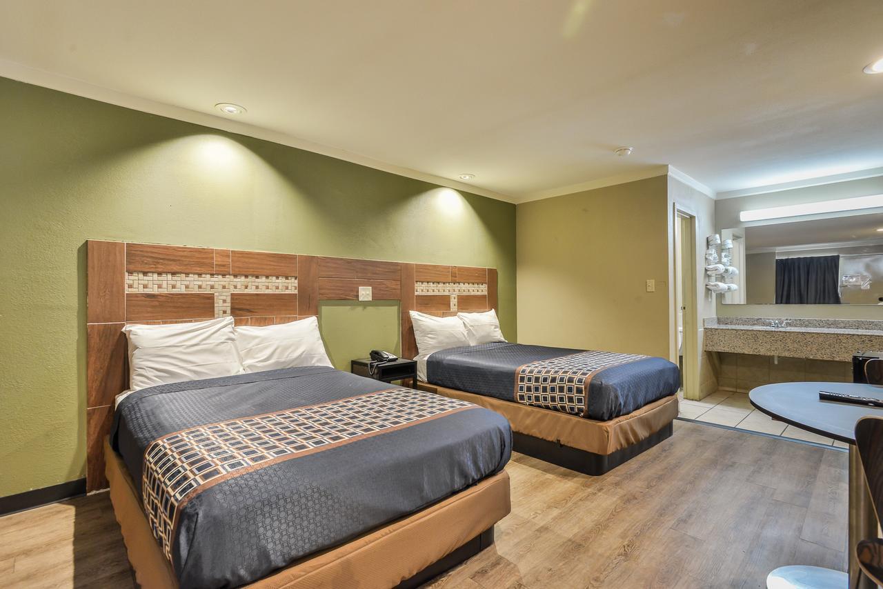 Budgetel Inn And Suites Ралей Екстериор снимка